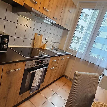 Center Comfort - Cozy, Fully Equipped 3-room Near Main Station Apartment Wuppertal
