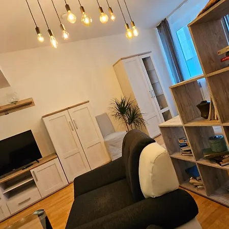 Center Comfort - Cozy, Fully Equipped 3-room Near Main Station