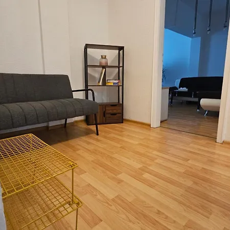 Center Comfort - Cozy, Fully Equipped 3-room Near Main Station Apartment Wuppertal