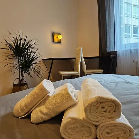 Center Comfort - Cozy, Fully Equipped 3-room Near Main Station *