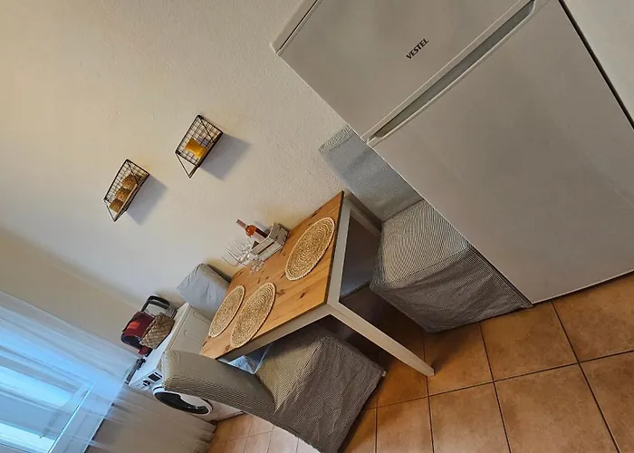 Center Comfort - Cozy, Fully Equipped 3-room Near Main Station *