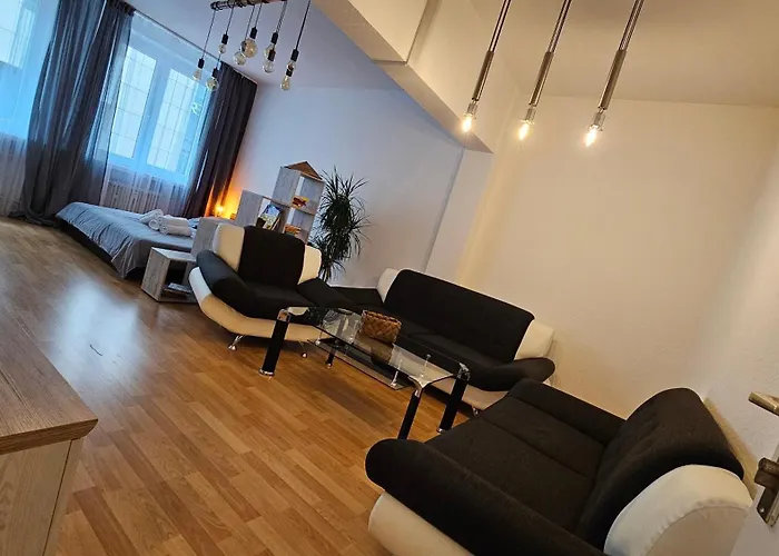 Center Comfort - Cozy, Fully Equipped 3-room Near Main Station 公寓 *