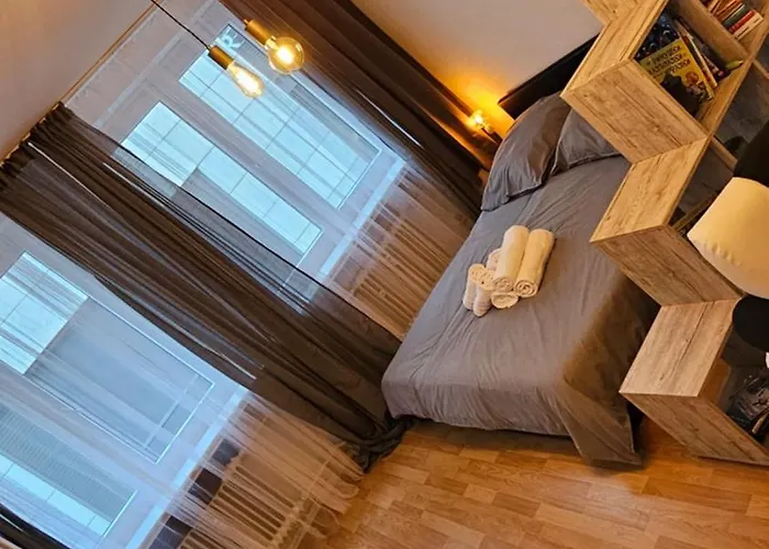 Center Comfort - Cozy, Fully Equipped 3-room Near Main Station 伍珀塔尔