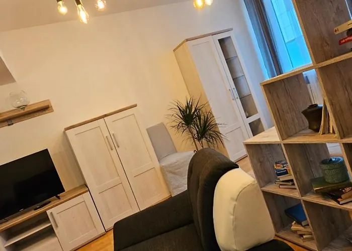 Center Comfort - Cozy, Fully Equipped 3-room Near Main Station